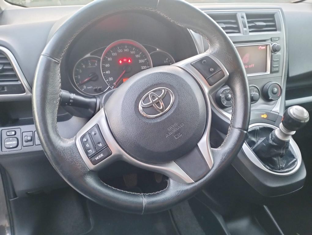 Toyota Verso-S 1.4d Active Camera Multif.