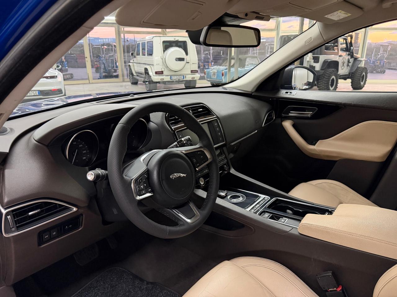 Jaguar F-Pace 2.0 D 180 CV - 24 MESI DI GARANZIA