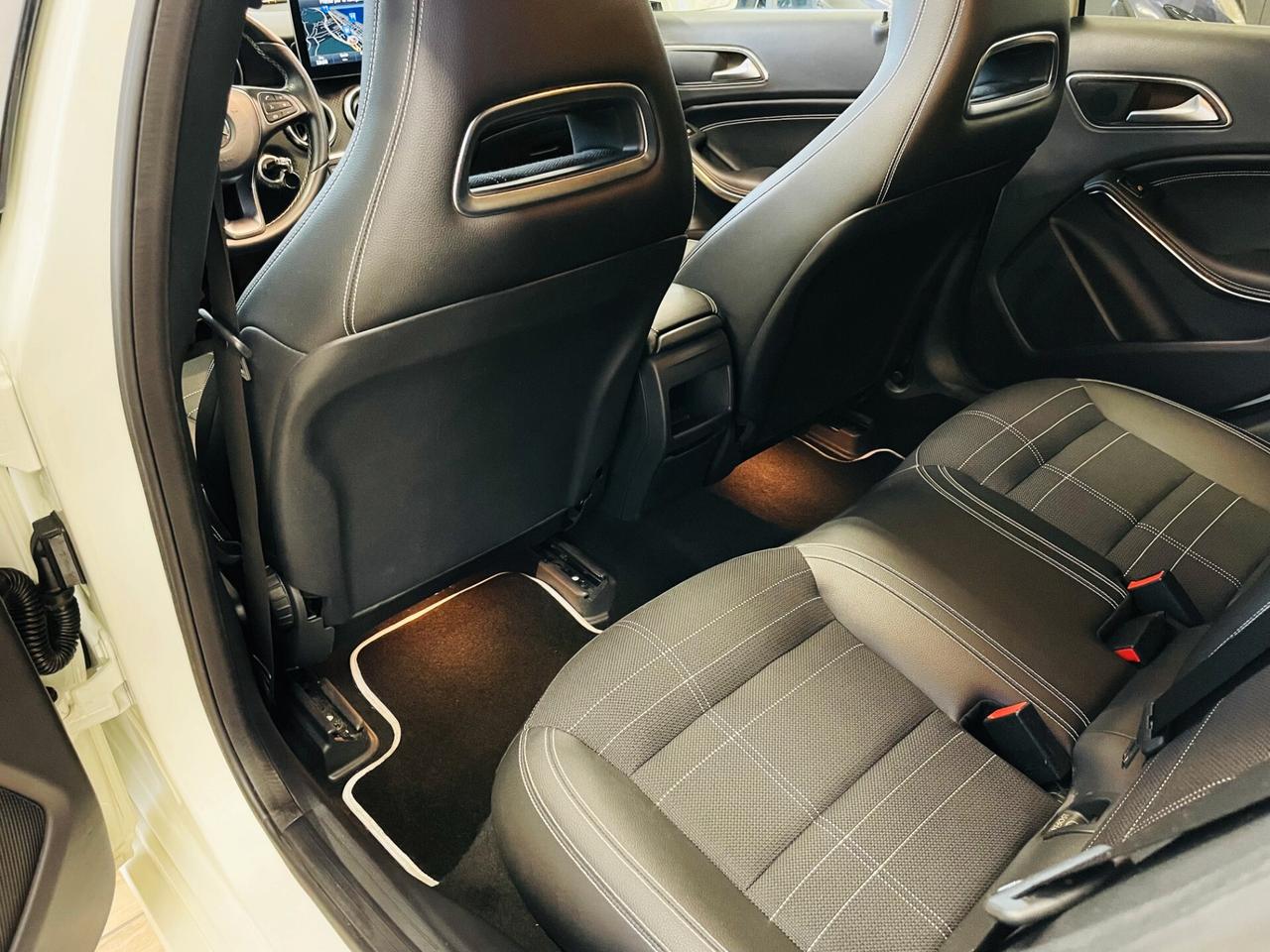 Mercedes-benz A 180 d Sport Tettuccio Full-Led