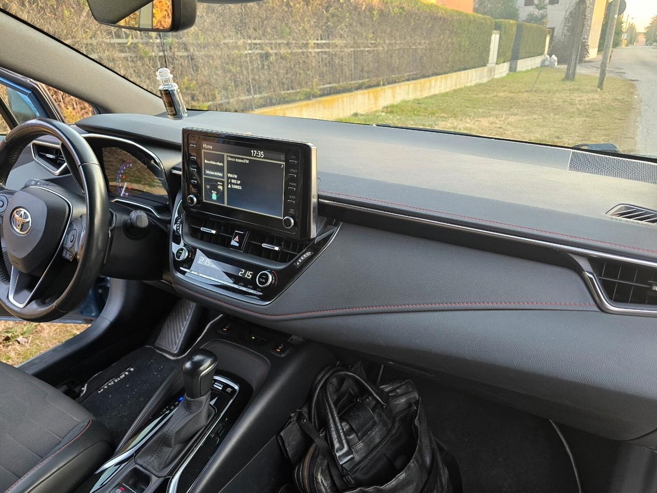 Toyota Corolla Touring Sports 2.0 Hybrid Lounge