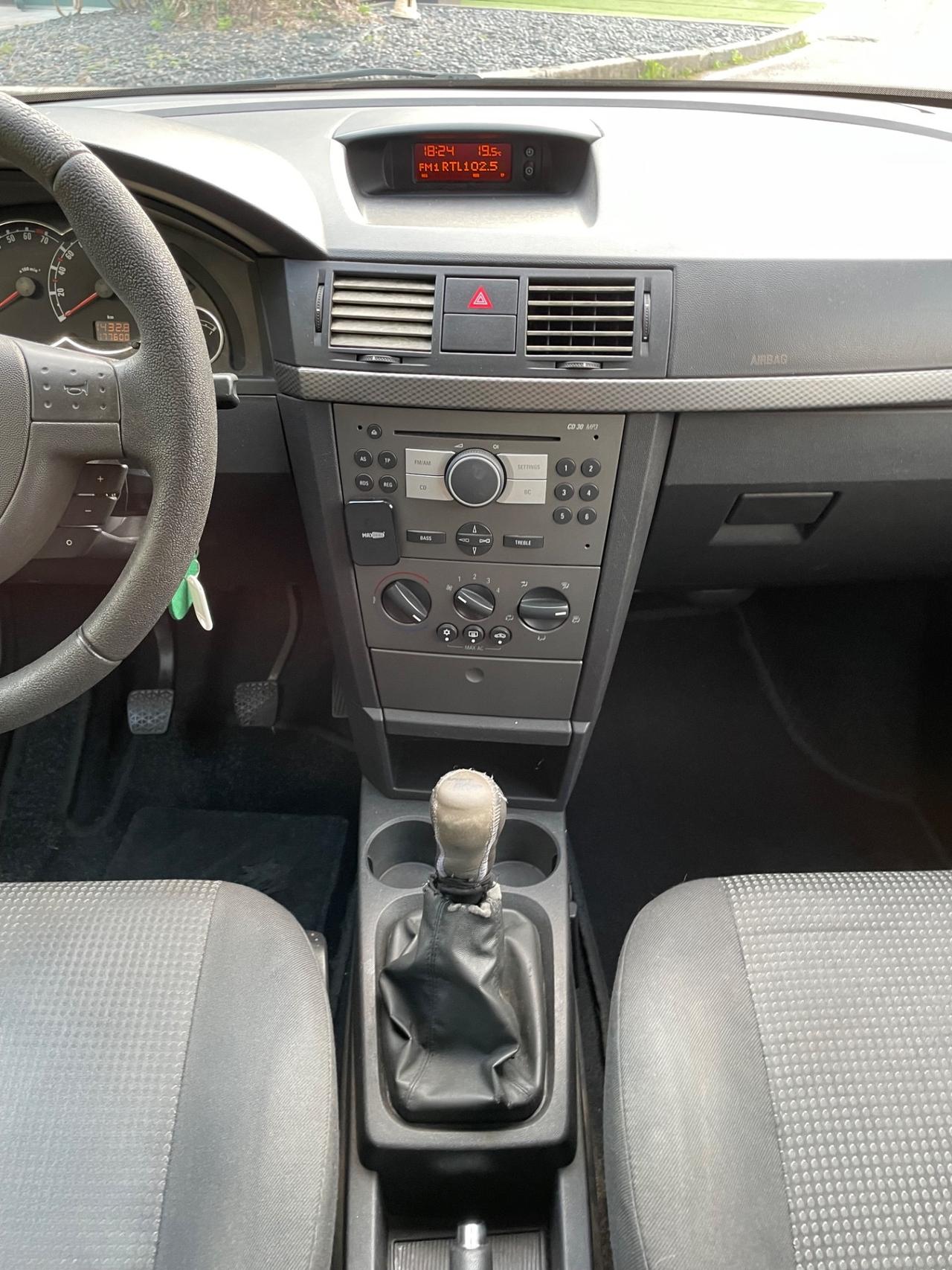 Opel Meriva 1.4 16V Cosmo *neo patentati *
