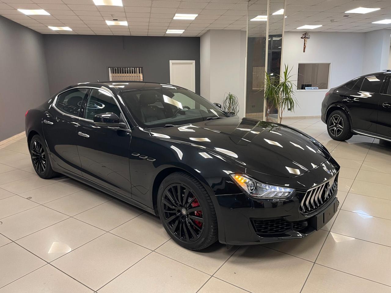 Maserati Ghibli 3.0 V6 Nerissimo Edition 275cv