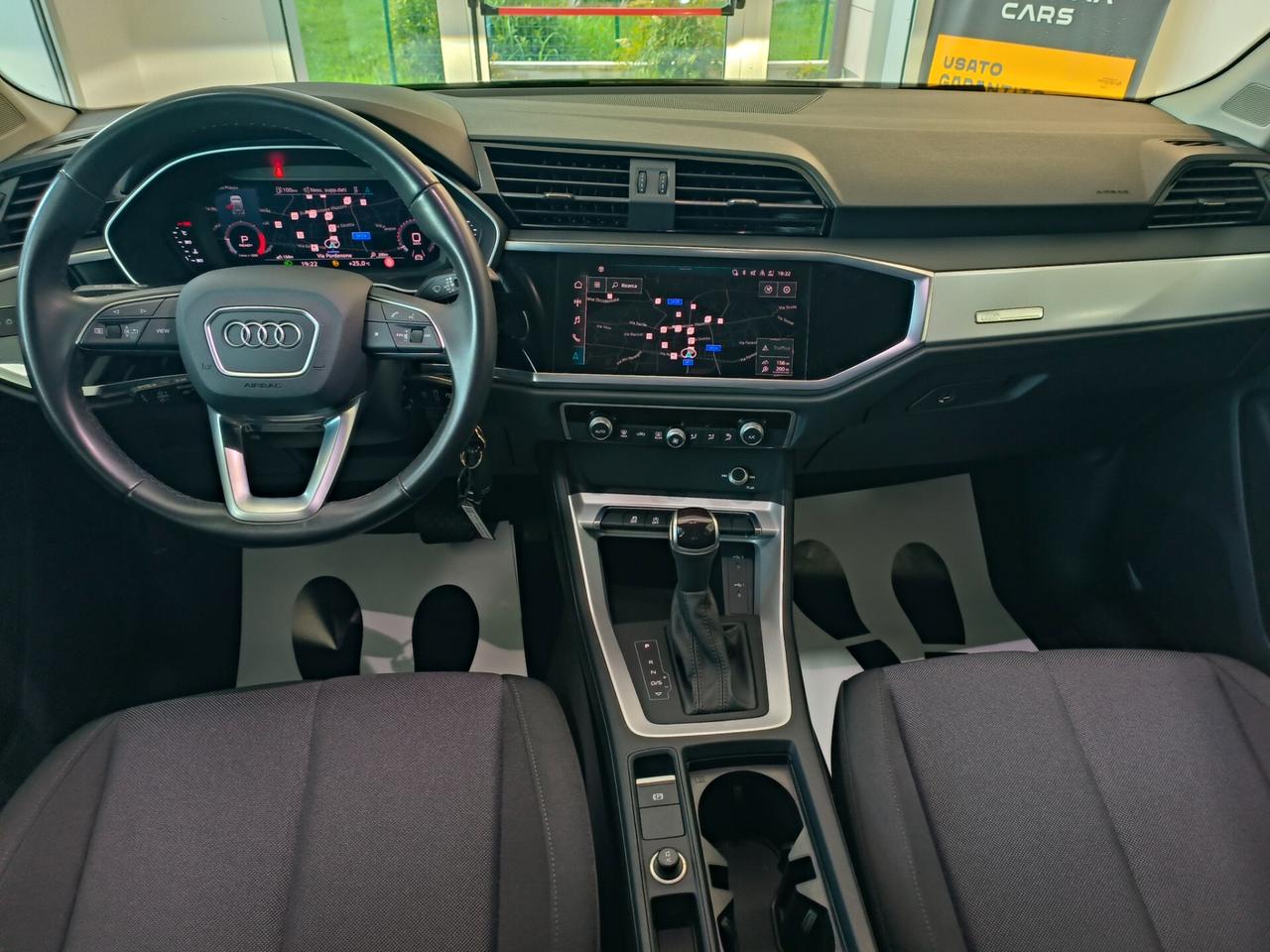 Audi Q3 35 TDI S tronic Business