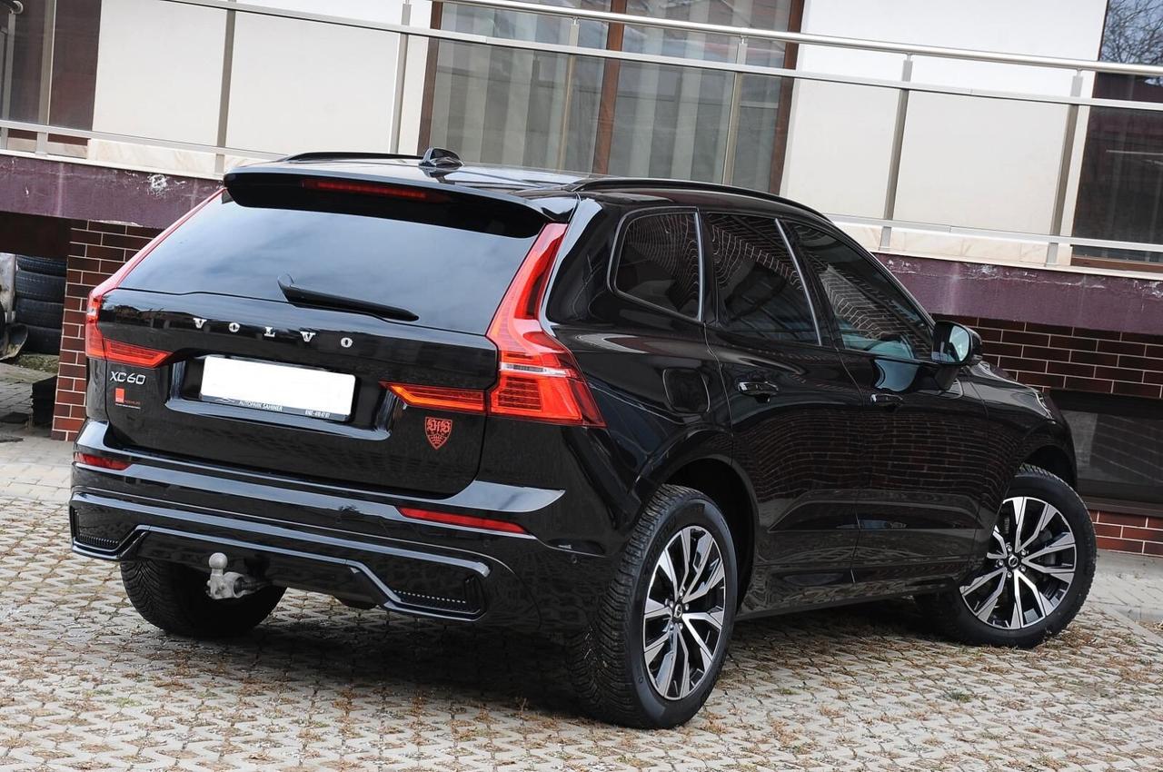Volvo XC 60 XC60 B4 (d) AWD automatico Plus Dark