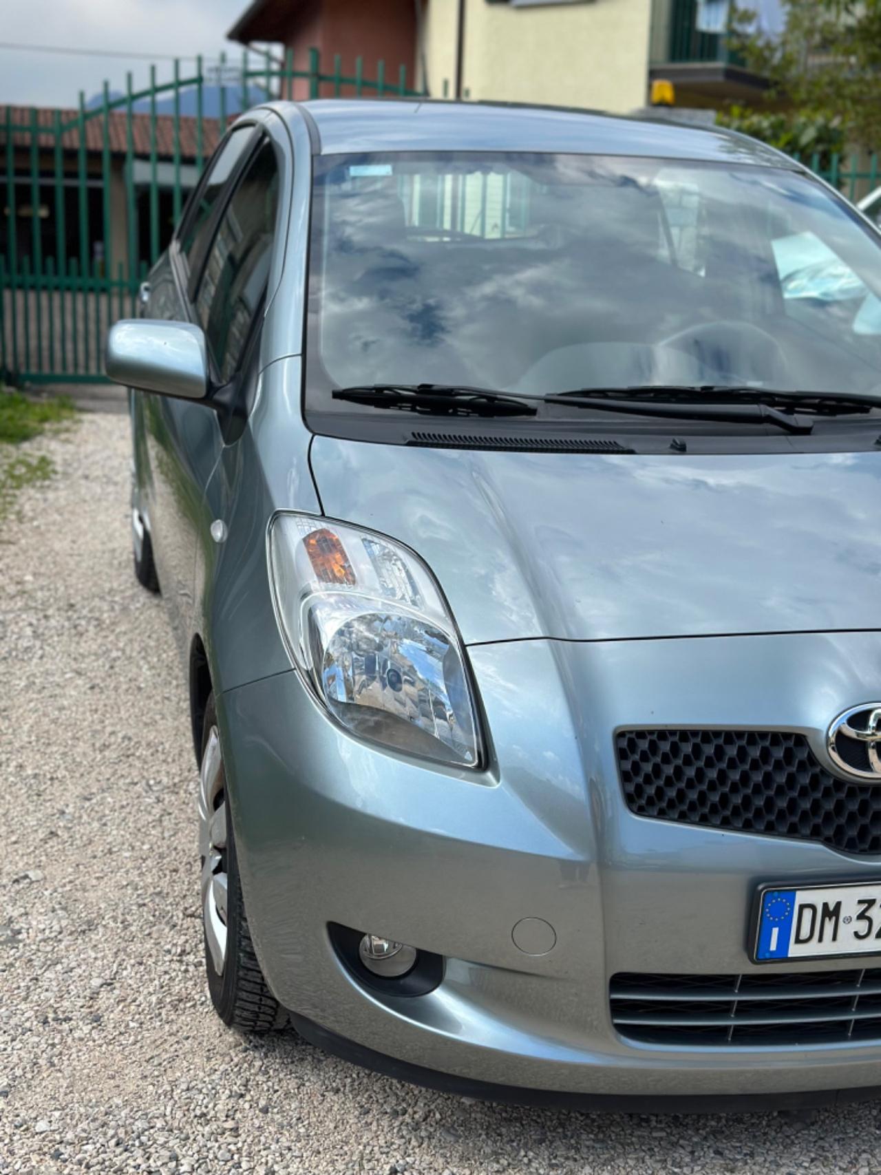 Toyota Yaris 1.3 5P AUTOMATICA SOL NEOPAT KMCERT GARANZ