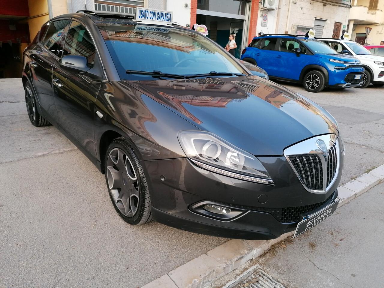 Lancia Delta 1.9 MJT Twinturbo DPF Platino