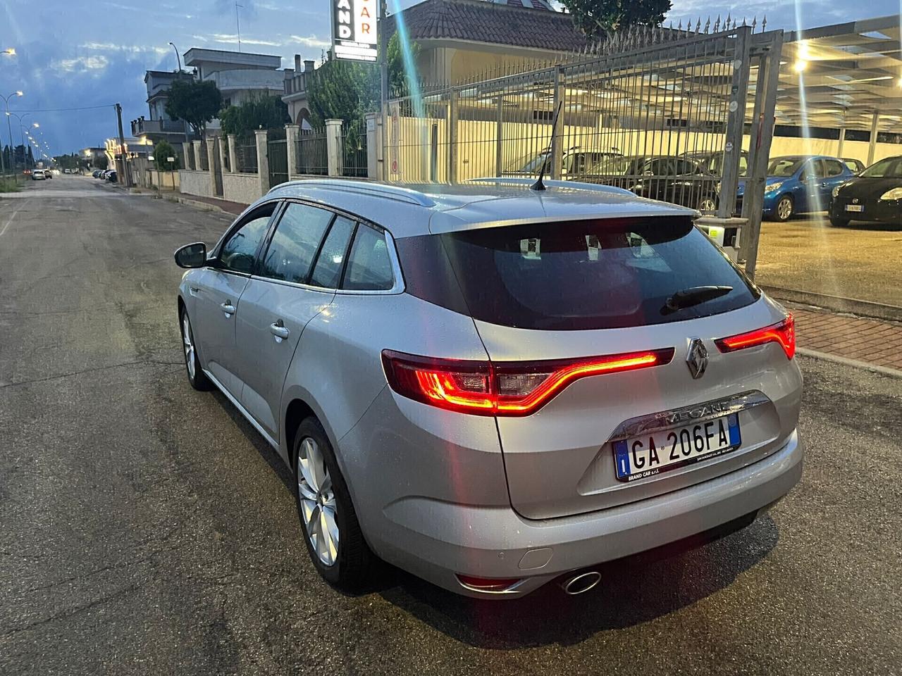 Renault Megane Sporter DCI Intens Unipro 2020