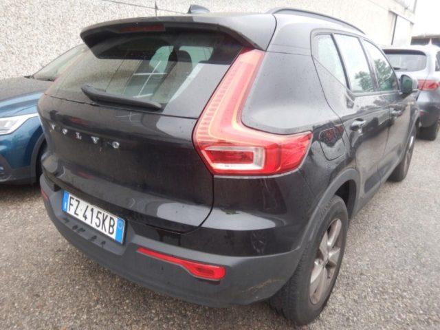 VOLVO XC40 D3 Business *Navi,Sensori,LED*