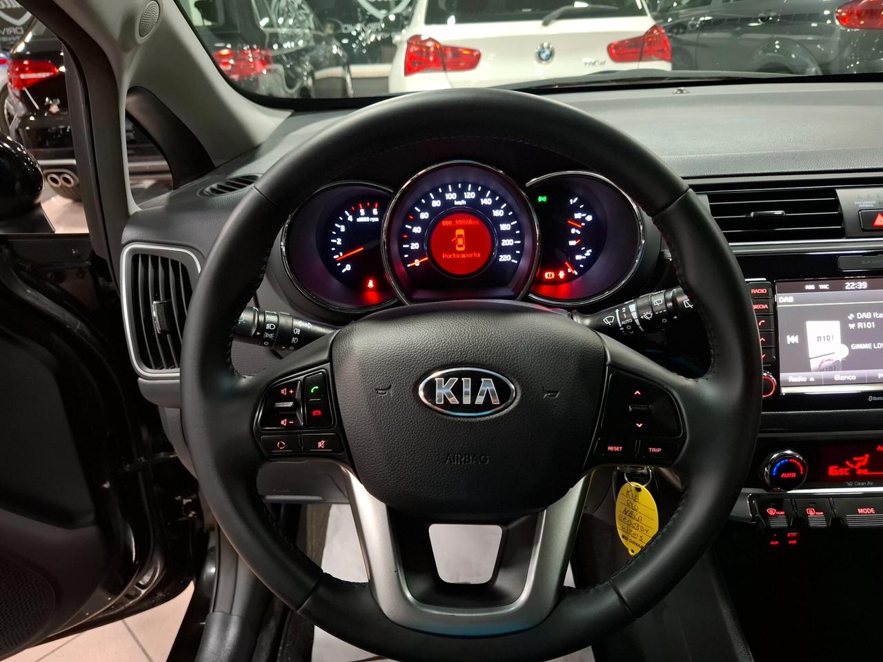 Kia Rio 1.4 CRDi S&S High Tech Neopatentato