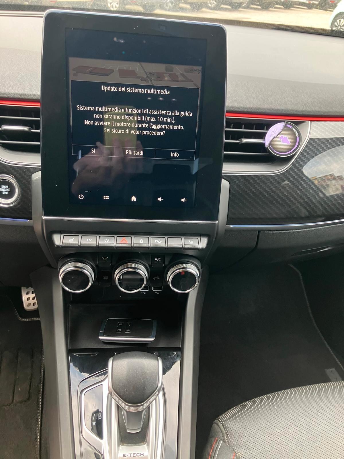 RENAULT ARKANA 1.6 Hybrid E-TECH 145cv RS Line