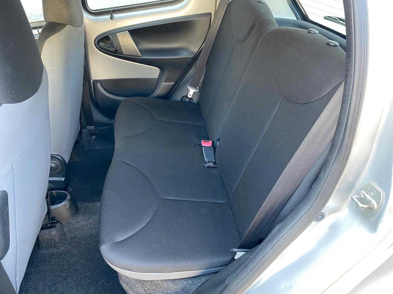 Toyota Aygo 1.0 12V VVT-i 5 porte Active Connect