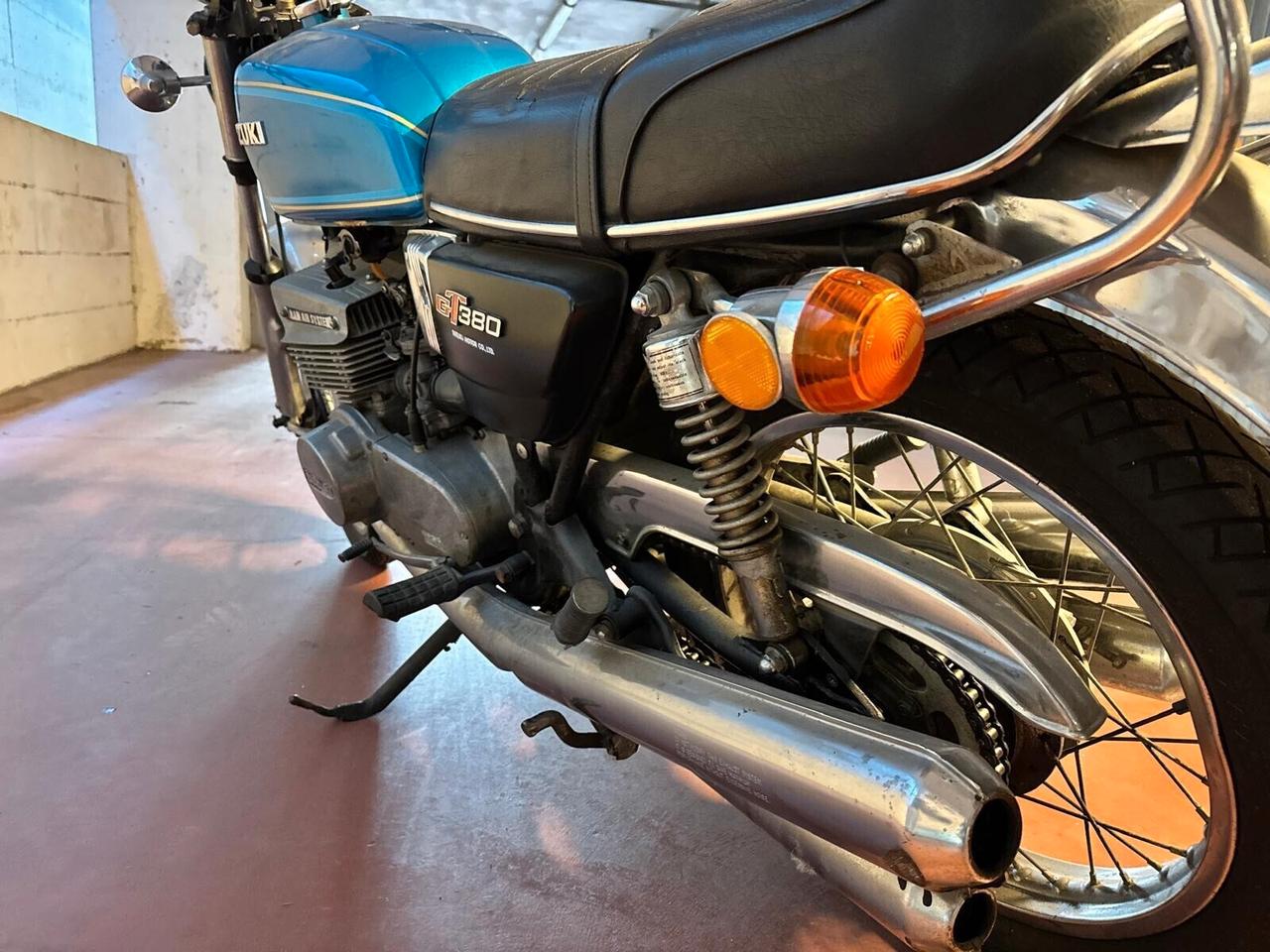 Suzuki GT 380