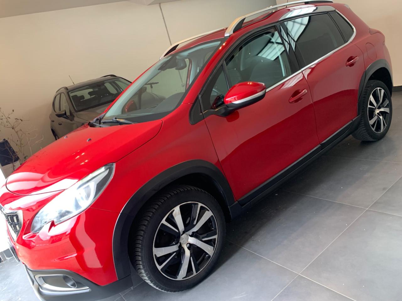 Peugeot 2008 BlueHDi 100 Allure