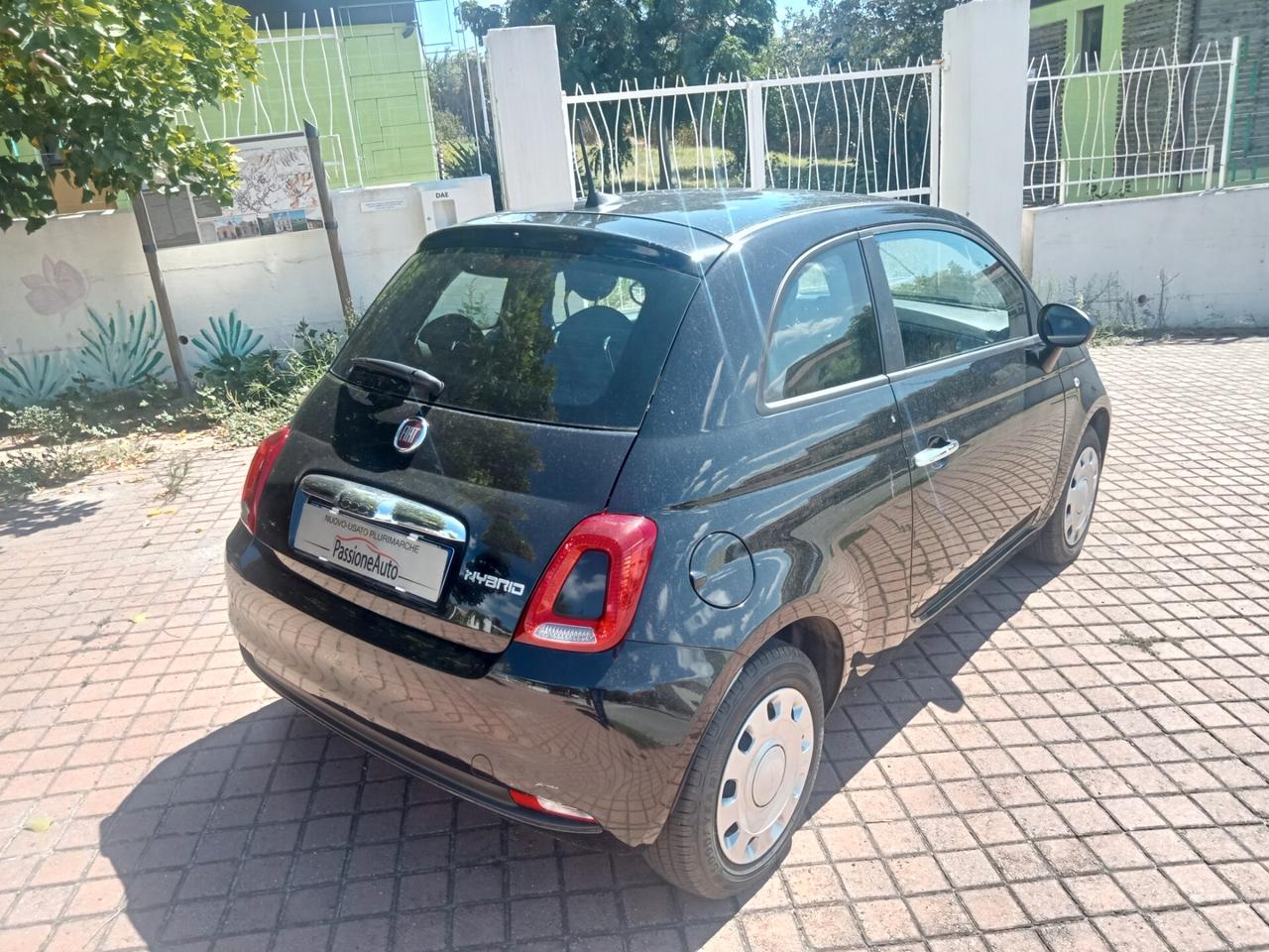 Fiat 500 1.0 Hybrid 2024 solo 8300 km