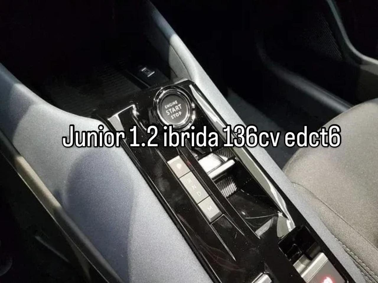Alfa Romeo Junior 1.2 136 CV Hybrid eDCT6