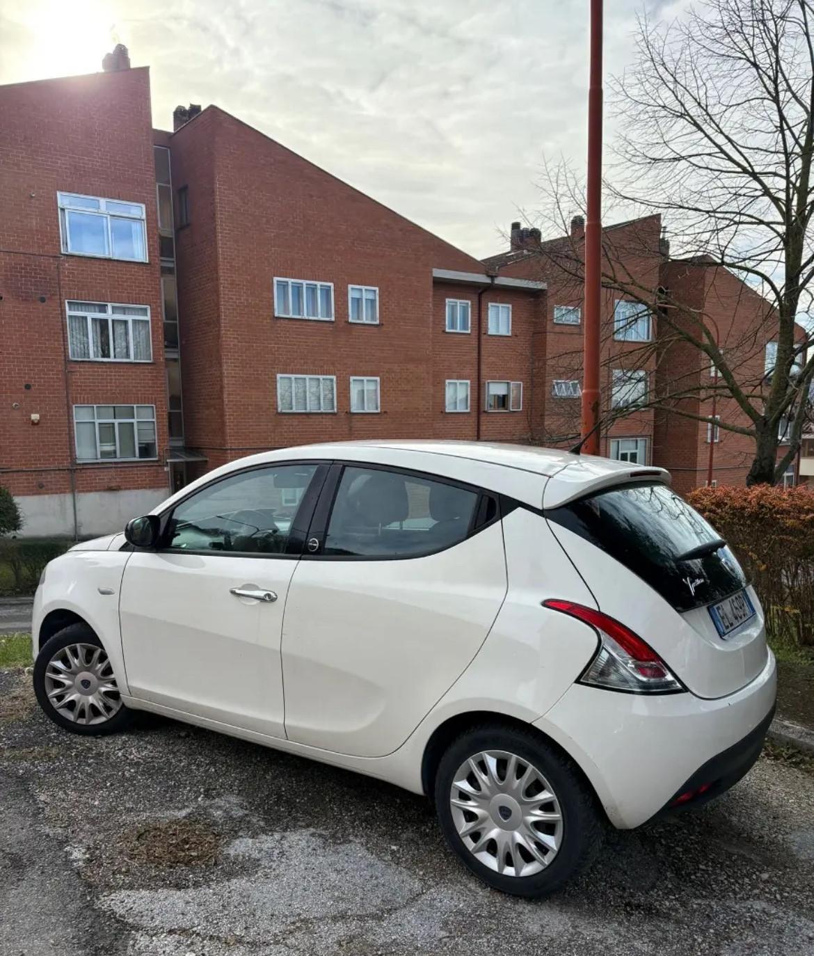 Lancia Ypsilon 1.2 benzina/GPL 2013 PERFETTA