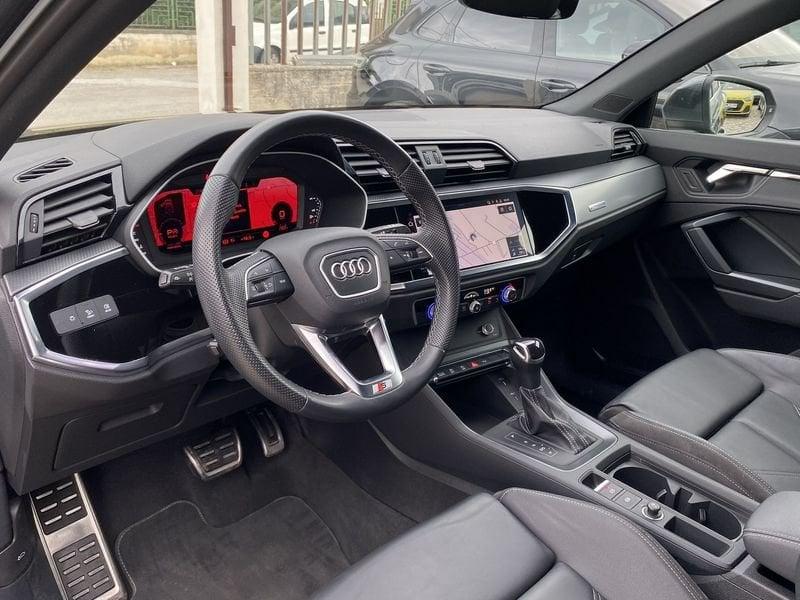 Audi Q3 Sportback S Line interno ed esterno 2.0 TDI 150CV s-tronic 35