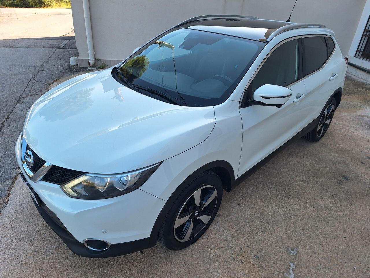 Nissan Qashqai 1.5 dCi Tekna"NAVI,PELLE,TETTO"