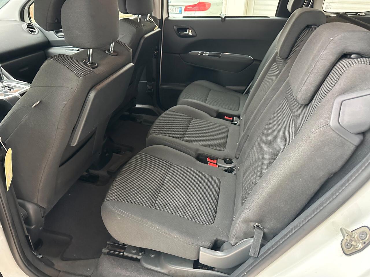 Peugeot 5008 1600 HDI AUT. 7 POSTI