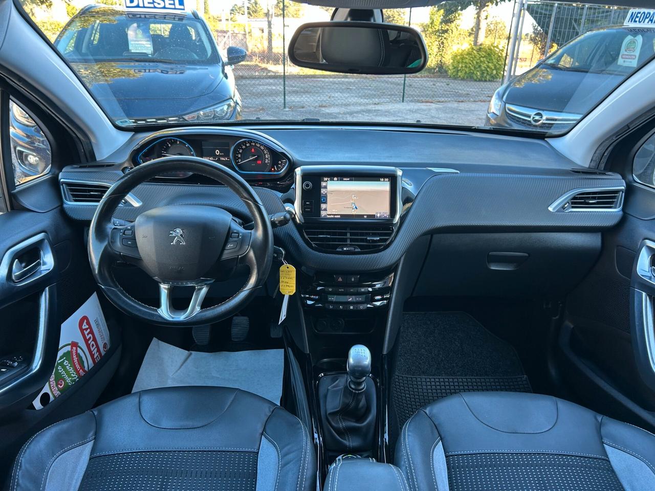 " UNA CHICCA " Peugeot 2008 Blue HDi Allure
