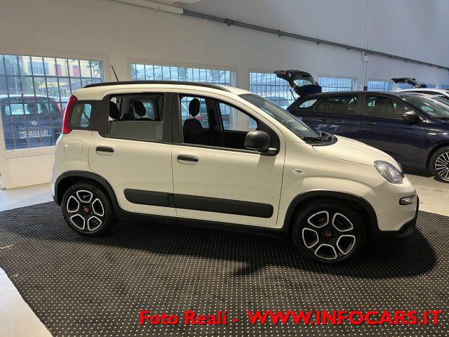 FIAT Panda 1.0 FireFly S&S Hybrid City Life PROMO !!