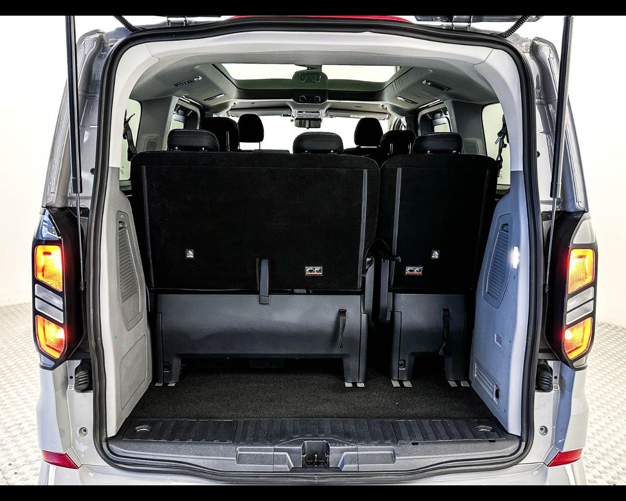 FORD Tourneo Custom 2ªs - Tourneo Custom 320 2.0 EcoBlue 170CV au