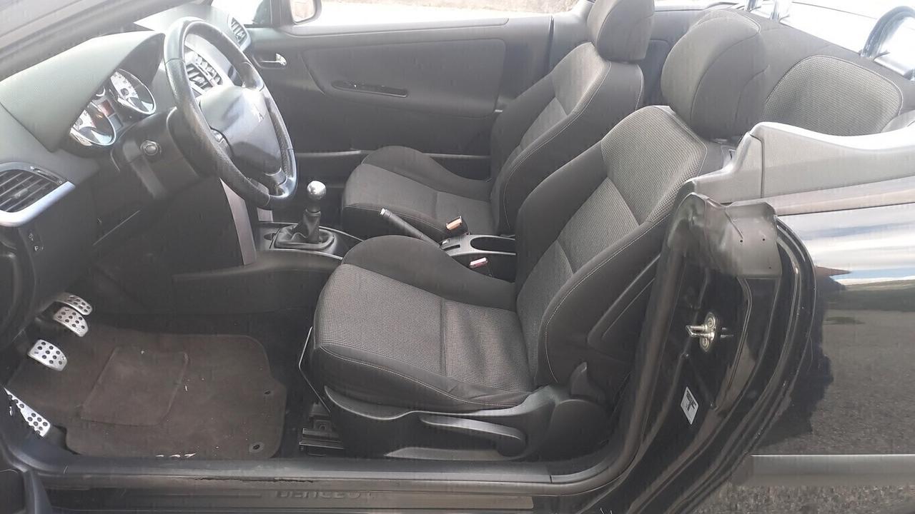 Peugeot 207 1.6 VTi 120CV CC aut. Féline
