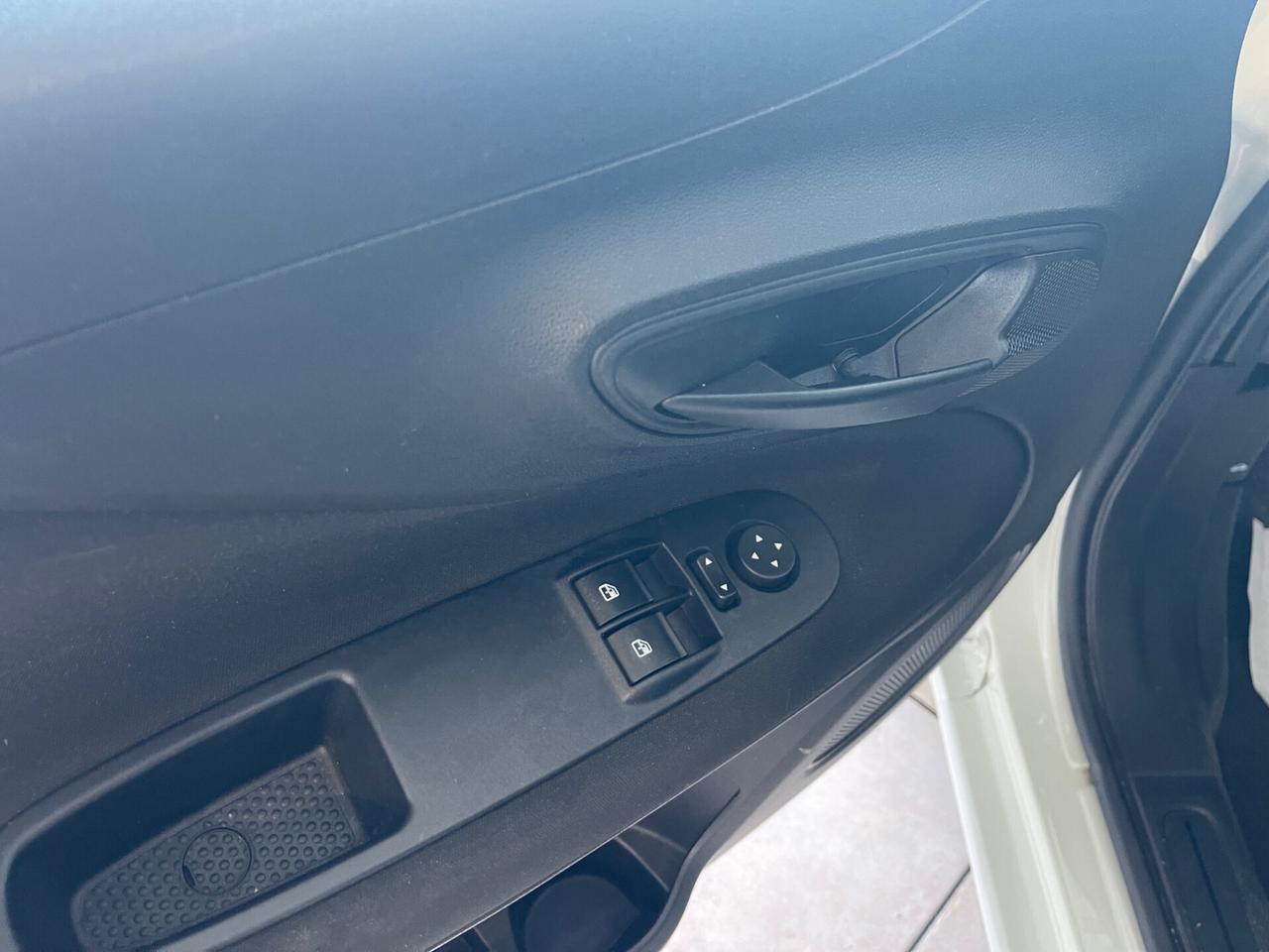 Fiat Punto 1.2 8V 5 porte Young