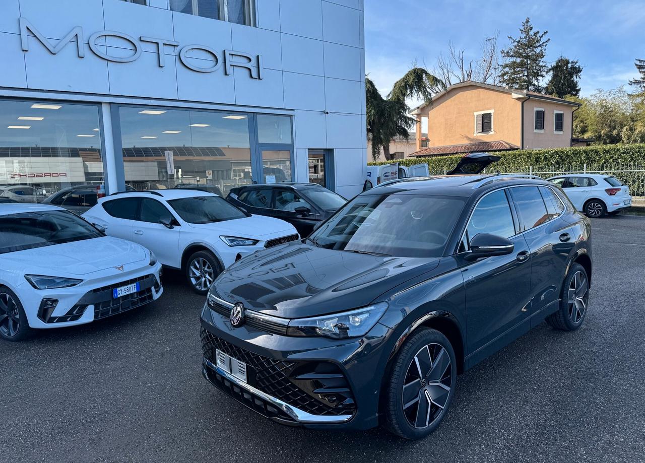Volkswagen Tiguan 1.5 etsi R-Line Plus 150cv dsg /KM0/NO VINCOLI
