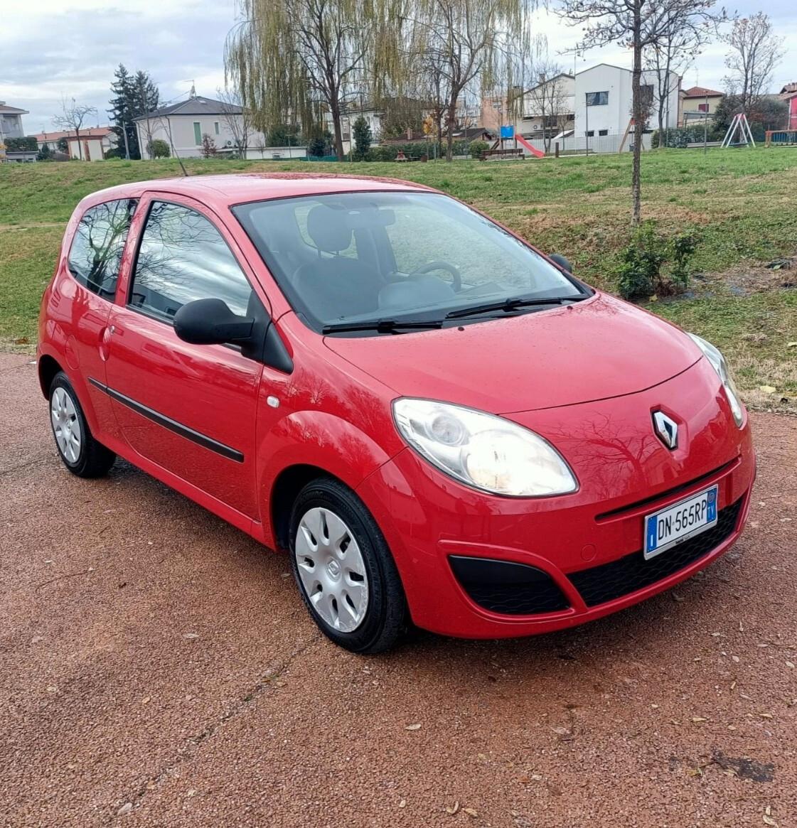 Renault Twingo 1.2 neopatentati