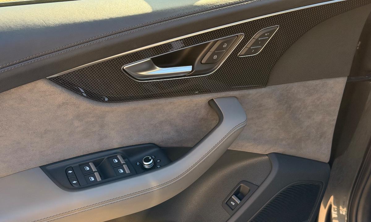 Audi SQ7 4.0 V8 TFSI quattro tiptronic