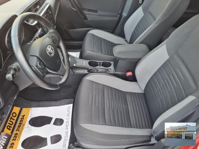 TOYOTA Auris 1.8 Hybrid Active-Anno 2016