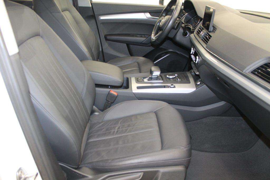 AUDI Q5 2.0 TDI Quattro S tronic Sport