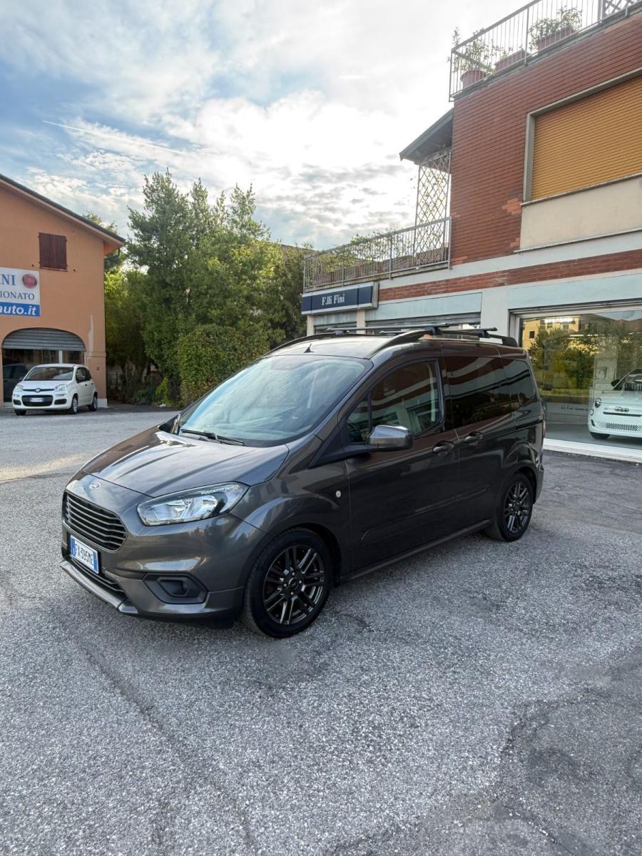 FORD - Tourneo Courier - 1.5 TDCI 100 CV Plus GANCIO TRAINO