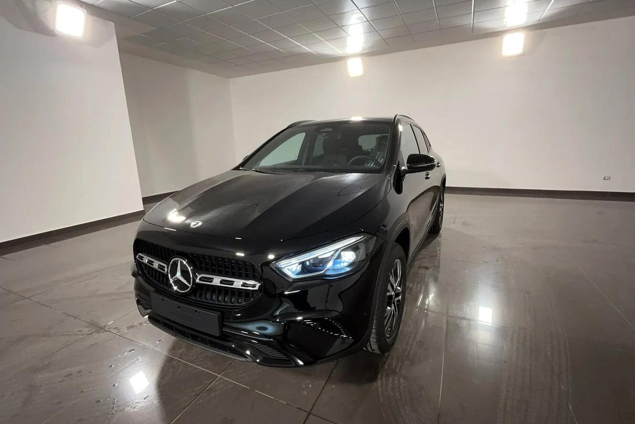 Mercedes-benz GLA 200 180 d Automatic Advanced