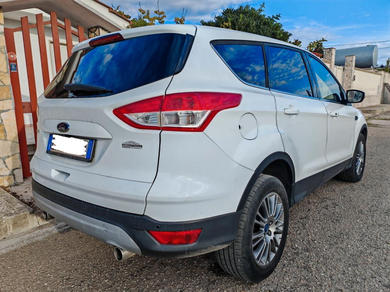 Ford Kuga 2.0 TDCI tetto navig cam pelle 2013