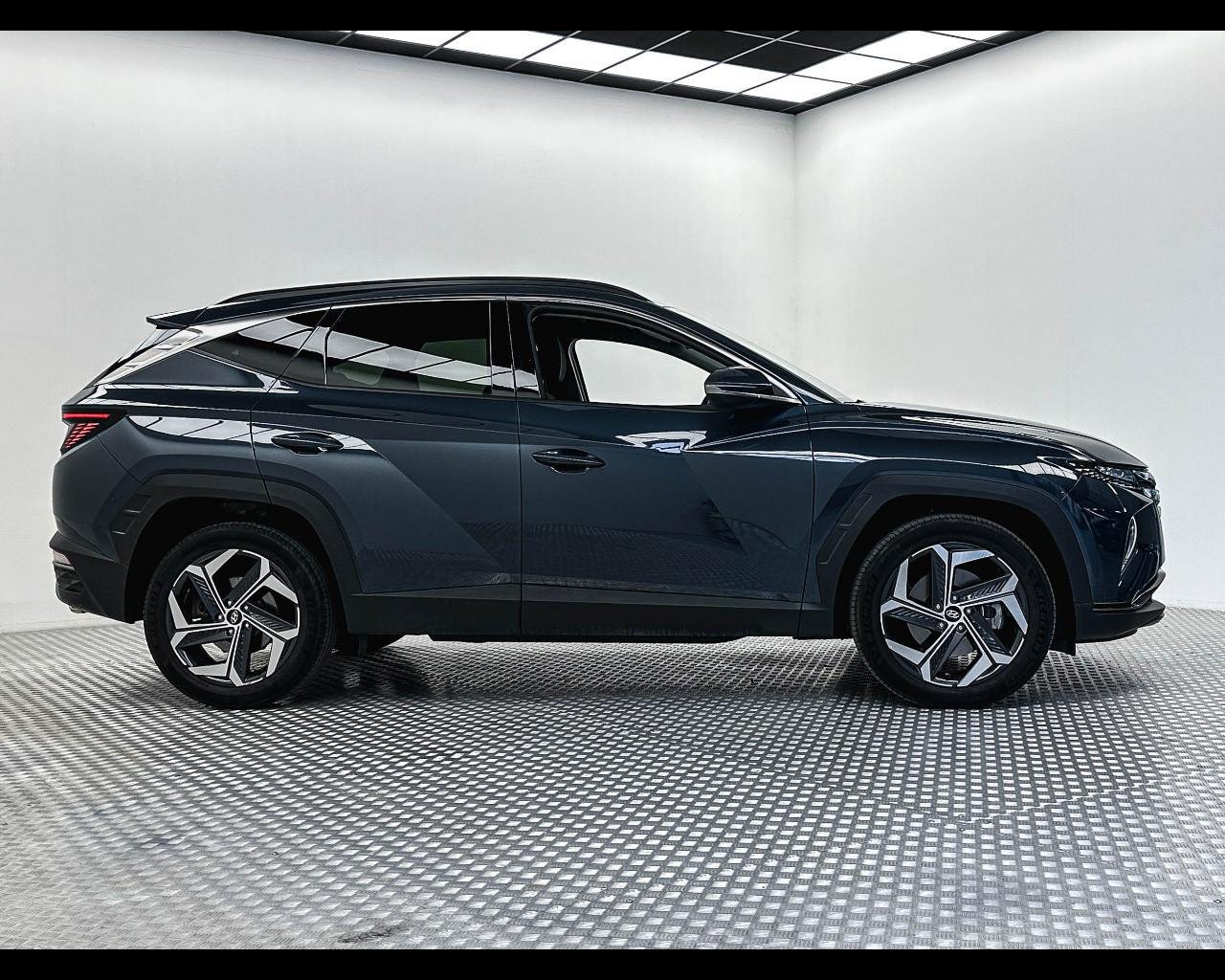 HYUNDAI Tucson 1.6 HEV aut. XLine