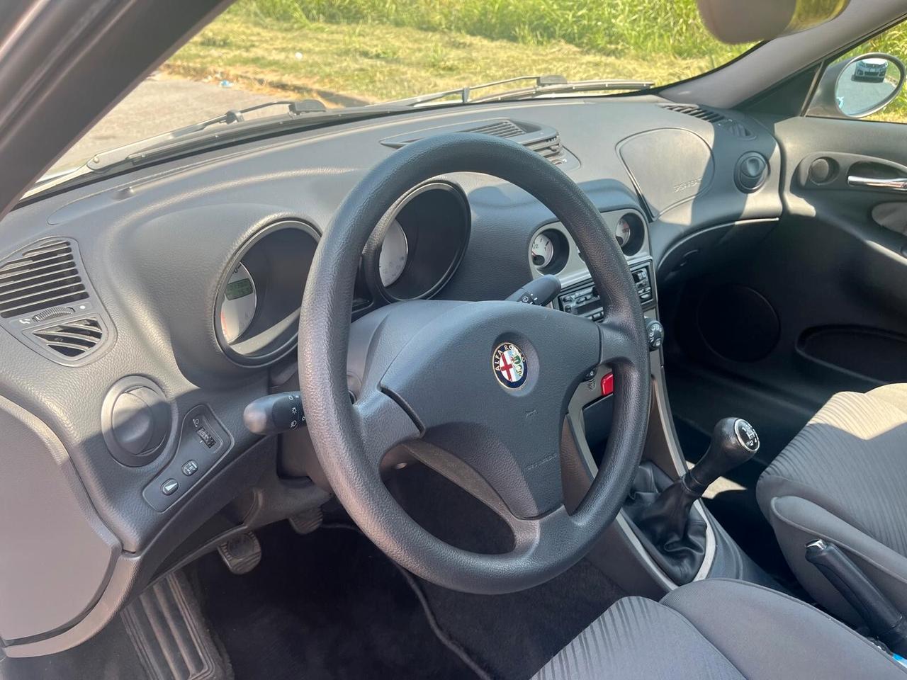 Alfa Romeo 156 1.6i 16V Twin Spark cat Distinctive