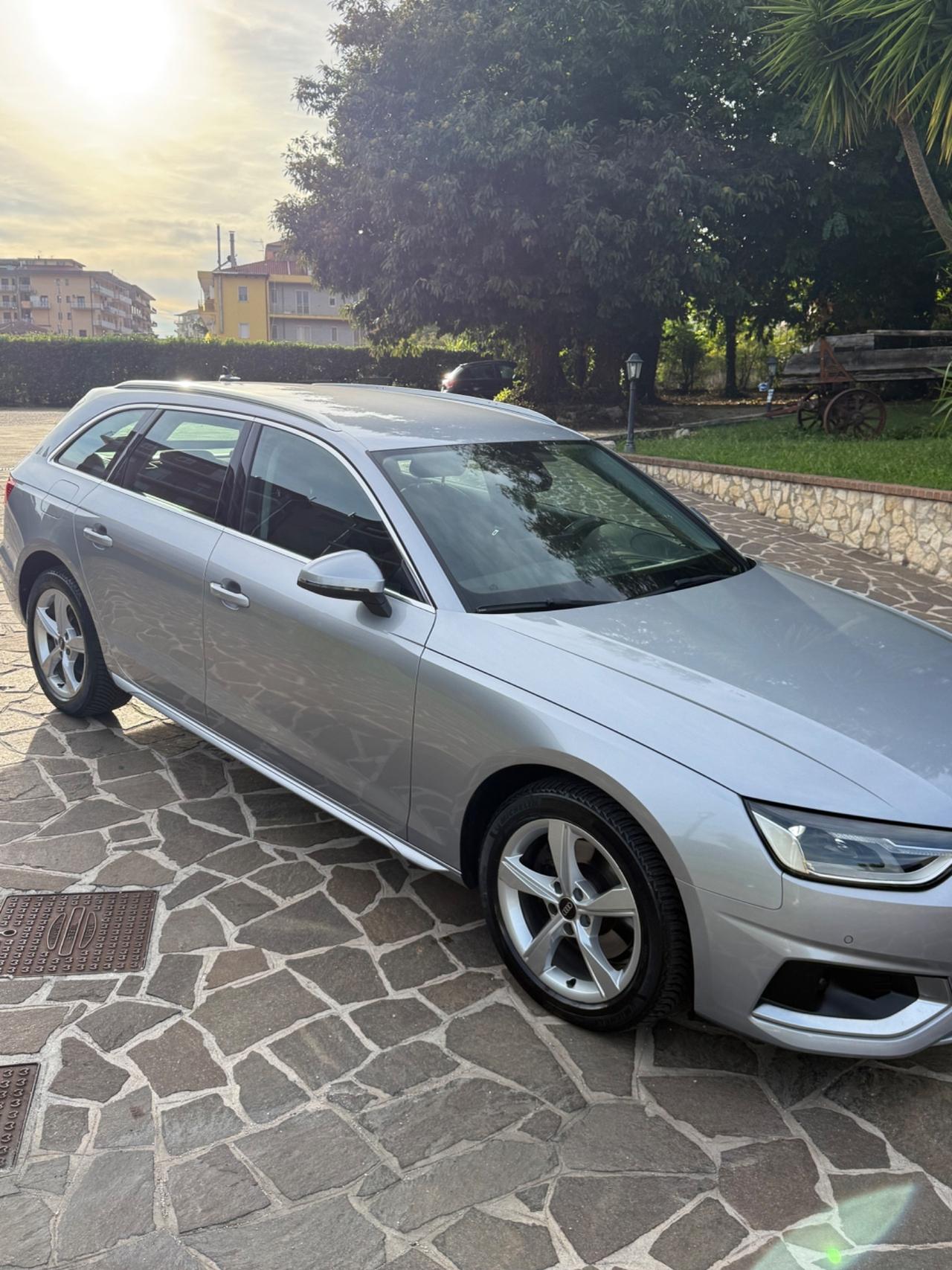 Audi A4 30 TDI/136 CV S tronic line edition 2022