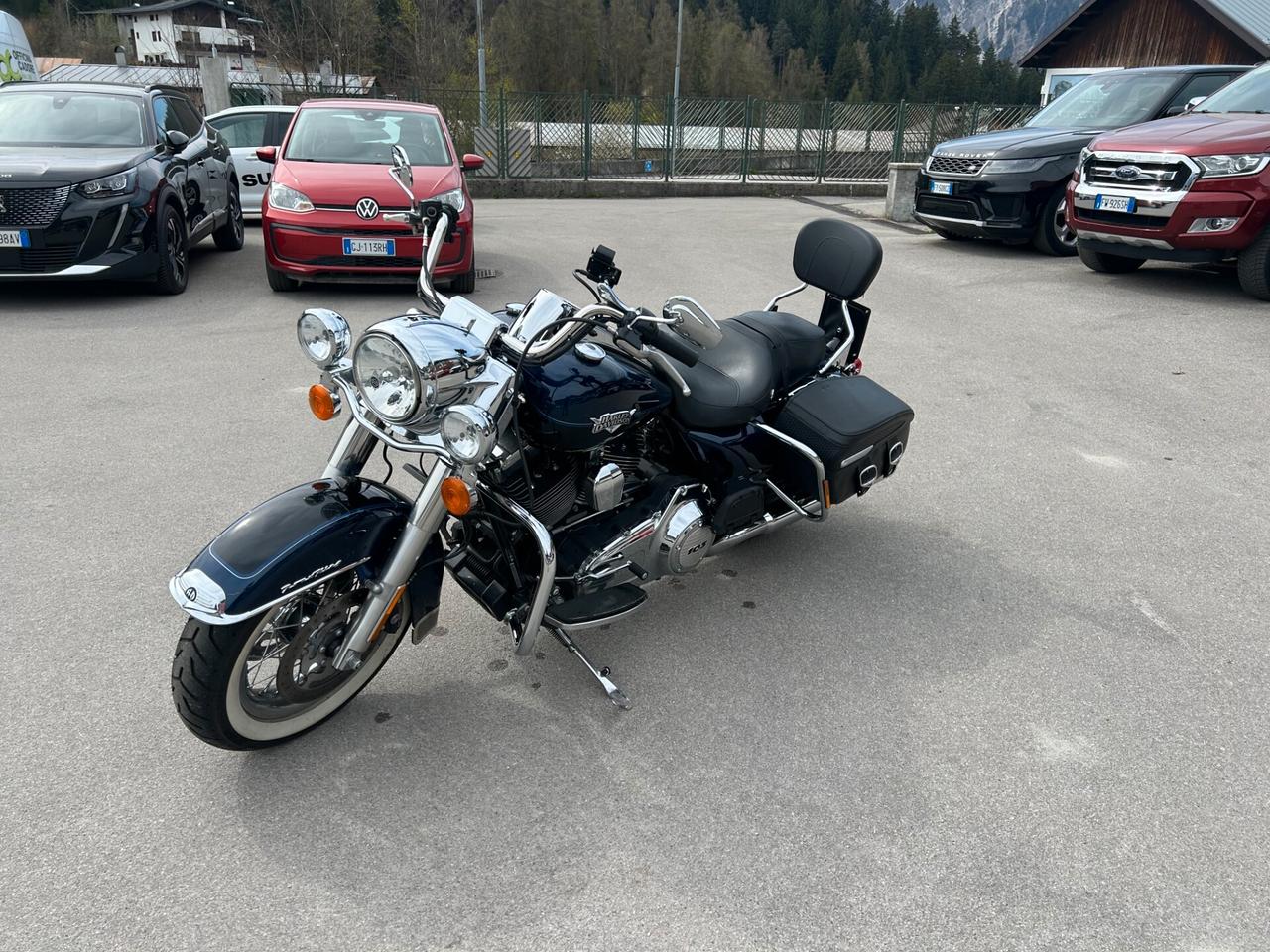 Harley-davidson FLHRC Road King Classic