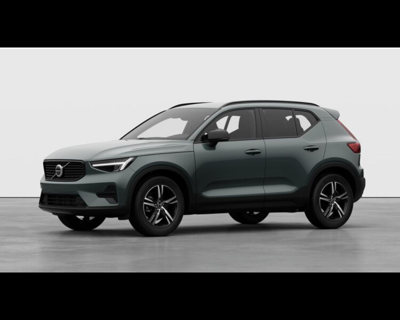 VOLVO XC40 PLUS DARK B3 AUTO PREZZO PROMO FINO AL 31/12/2025