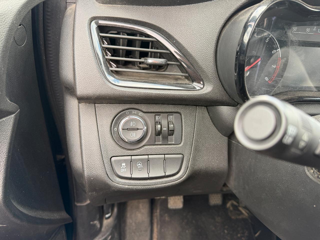 OPEL KARL 2019 1.0 BENZINA 73 CV *MARCIANTE