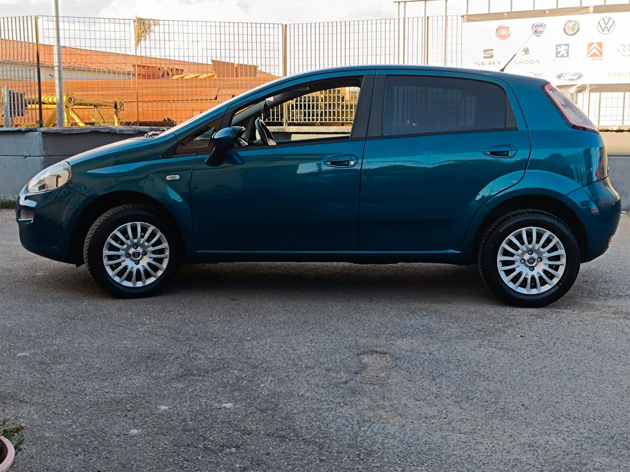 Fiat Punto 1.4 8V 5 porte Natural Power Lounge