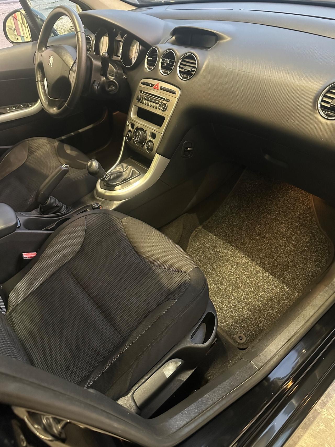 Peugeot 308 1.6 HDi 110CV 5p. Premium (6 Marce)