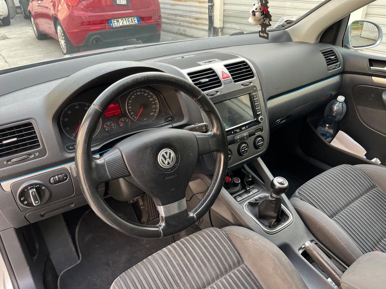 Volkswagen Golf 2.0 16V FSI 4mot. 5p. GT Sport