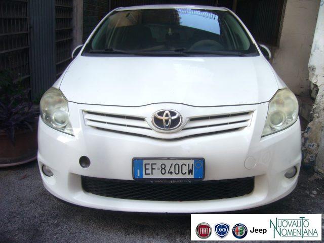 TOYOTA Auris 2.0 D-4D DPF 5porte Sol