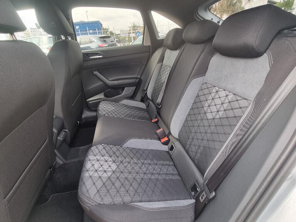 Volkswagen Taigo 1.0 TSI 110 CV R-Line