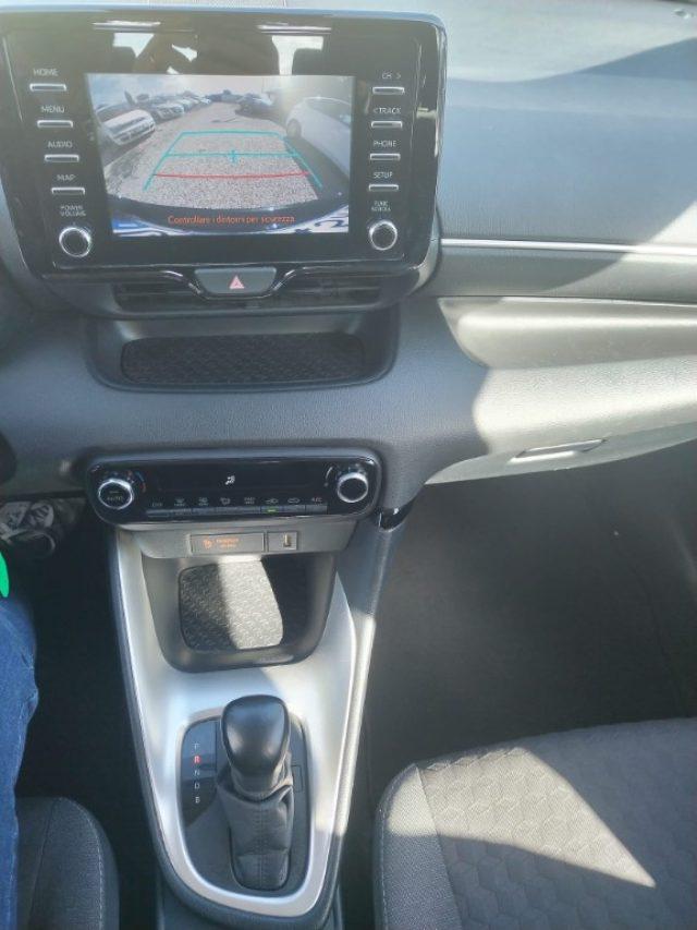 TOYOTA Yaris 1.5 Hybrid 5 porte Business