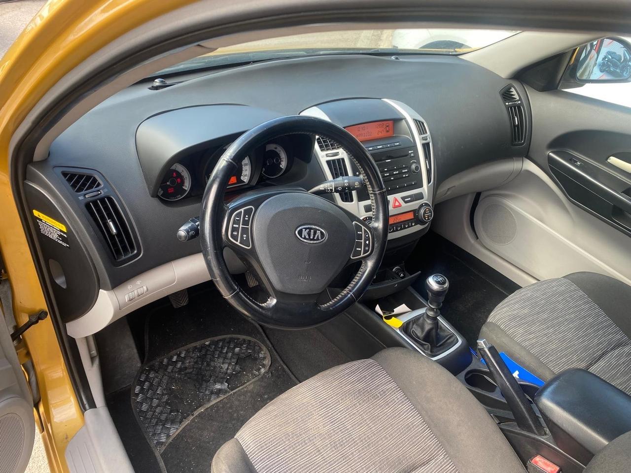 Kia Ceed cee'd 1.4 109CV 5p. LX