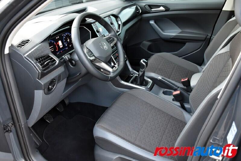 VOLKSWAGEN T-CROSS 1.0 TSI 110 CV ADVANCED + TECH PACK REARVIEW